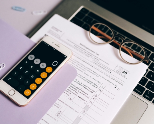 Évaluation REER pour travailleurs autonomes et PME au Québec. Optimisez votre impôt et prenez une décision éclairée.